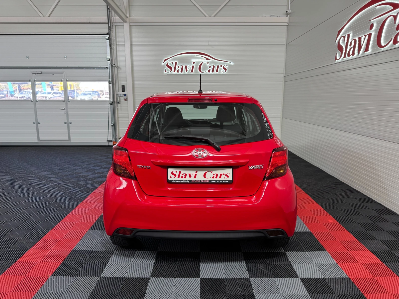 Toyota Yaris 1.0 VVT-i EURO 6B, снимка 5 - Автомобили и джипове - 56138013