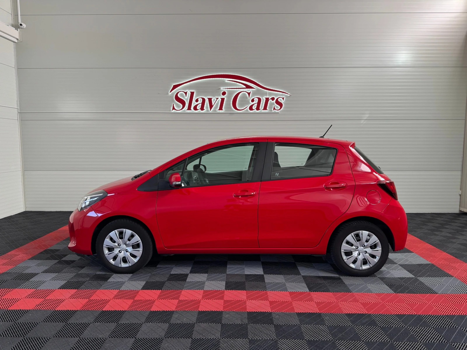 Toyota Yaris 1.0 VVT-i EURO 6B, снимка 7 - Автомобили и джипове - 56138013