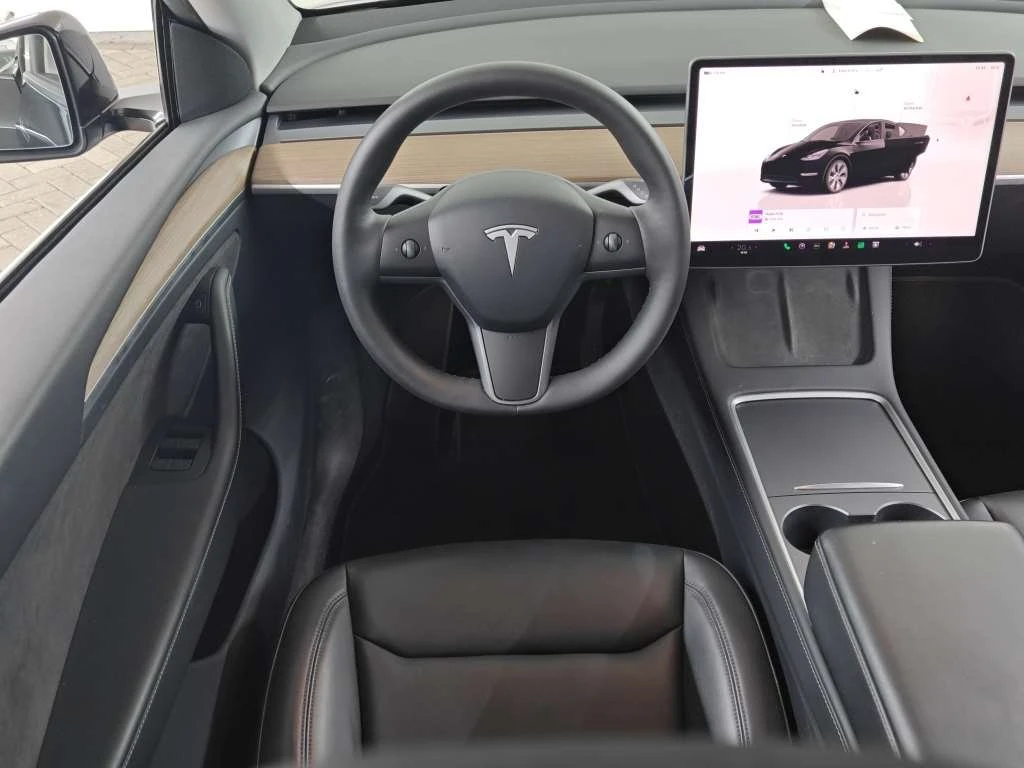 Tesla Model Y Long Range - Dual Motor, снимка 5 - Автомобили и джипове - 56317778
