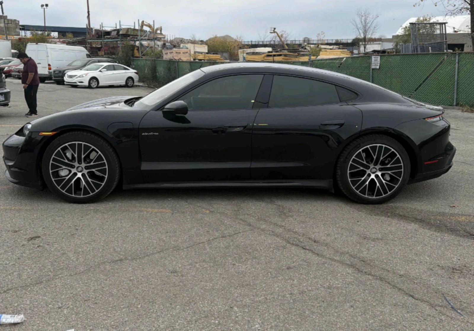 Porsche Taycan TURBO, снимка 4 - Автомобили и джипове - 56686867