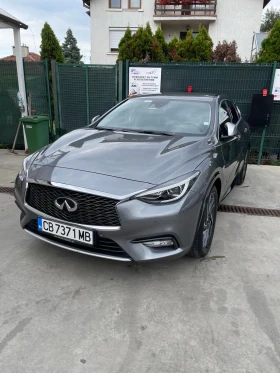 Infiniti Q30 Premium 4x4, снимка 2