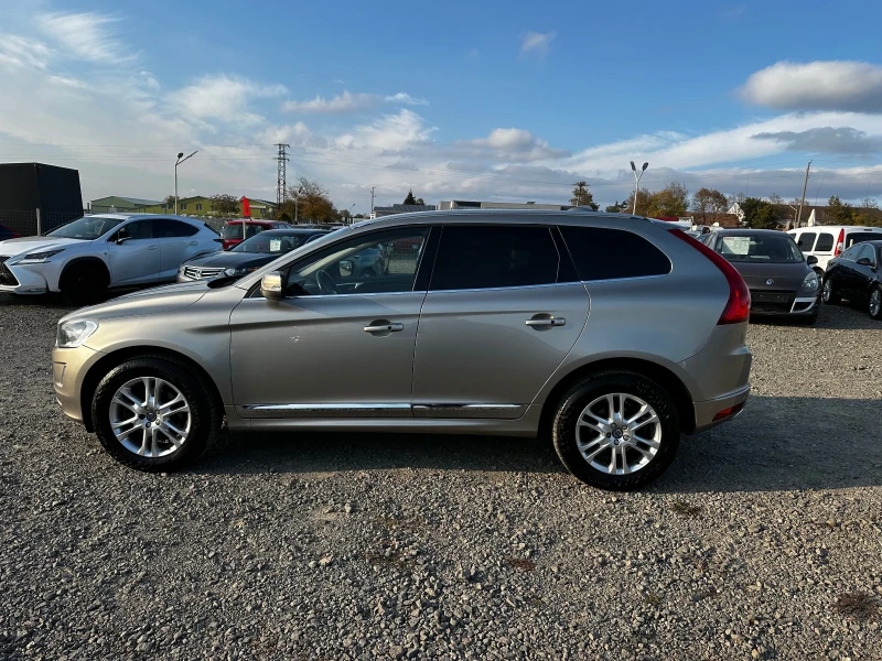 Volvo XC60 2.5 ШВЕЙЦАРИЯ AWD, снимка 3 - Автомобили и джипове - 48528845