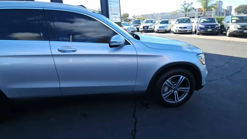 Mercedes-Benz GLC 300, снимка 5 - Автомобили и джипове - 48806727