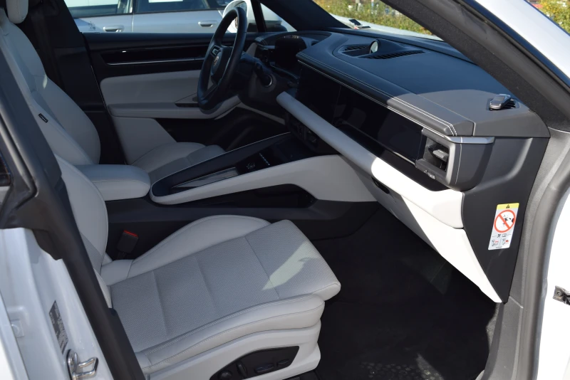 Porsche Macan 4 , снимка 8 - Автомобили и джипове - 52235490