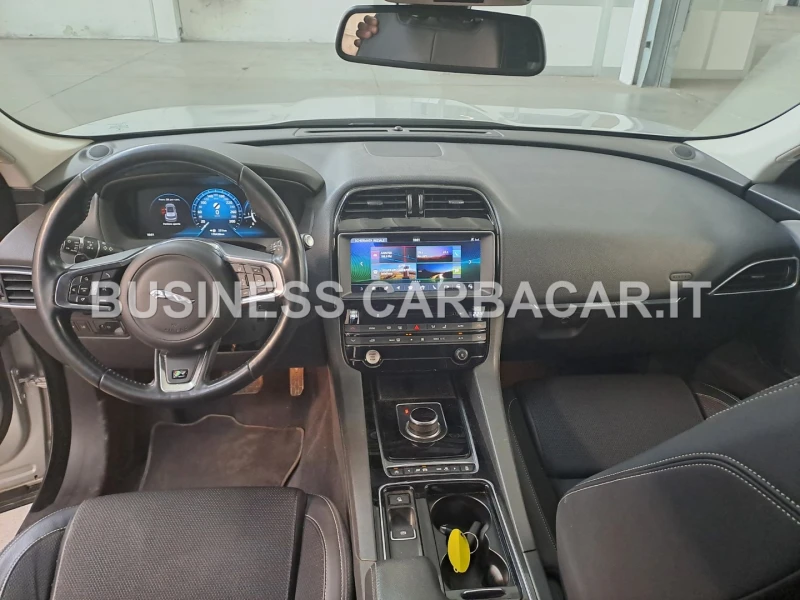 Jaguar F-PACE R-SPORT ШУМ В МОТОРА!!, снимка 6 - Автомобили и джипове - 52819829