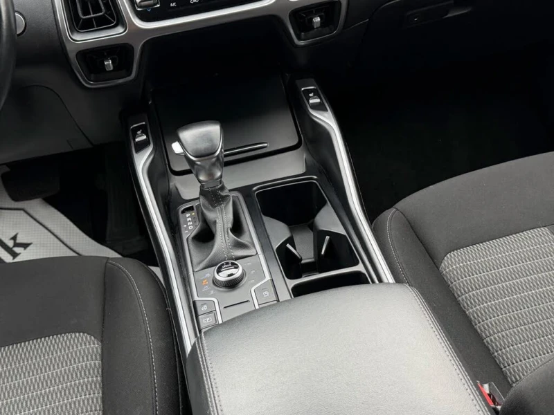 Kia Sorento СЛЕДЕНЕ НА ЛЕНТИ* КАМЕРА* ПОДГРЕВ* , снимка 12 - Автомобили и джипове - 52830794