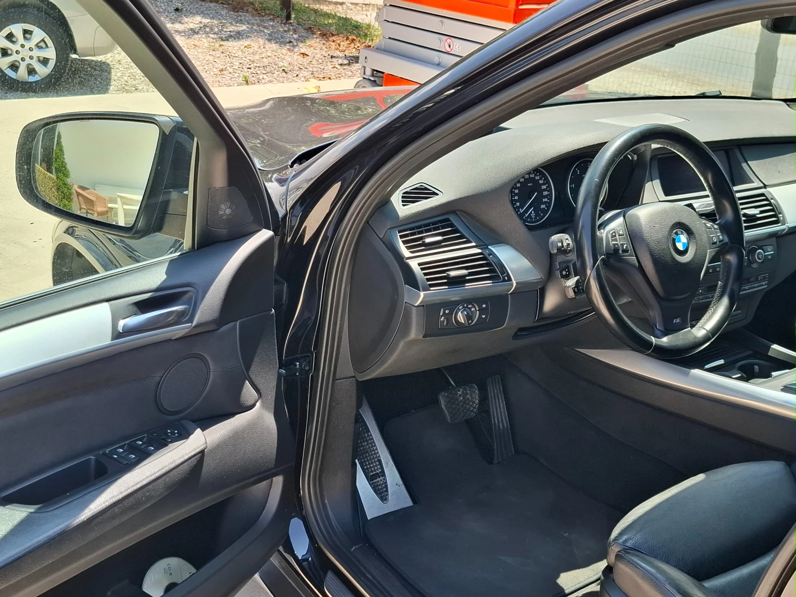 BMW X5 M-pack/4.0D/HeadUP/Вакум/ПодгревX-drive/360Кам - изображение 6