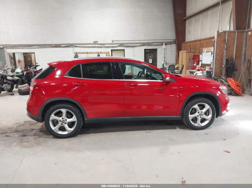 Mercedes-Benz GLA 250 2018 MERCEDES-BENZ GLA 250 4MATIC - изображение 4