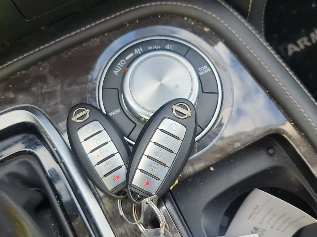 Nissan Armada * PLATINUM * CARFAX *  - изображение 8