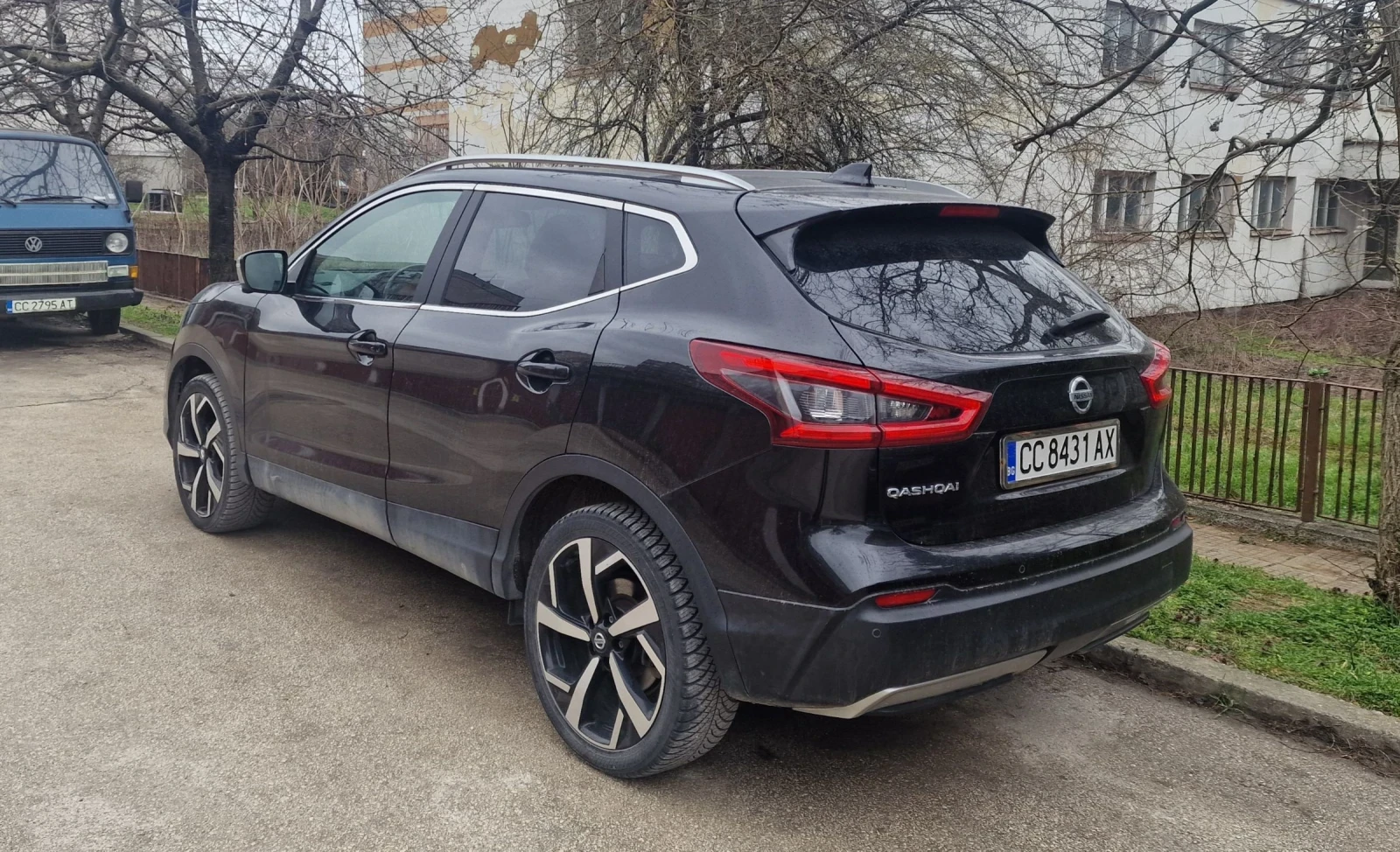 Nissan Qashqai, снимка 5 - Автомобили и джипове - 53937735