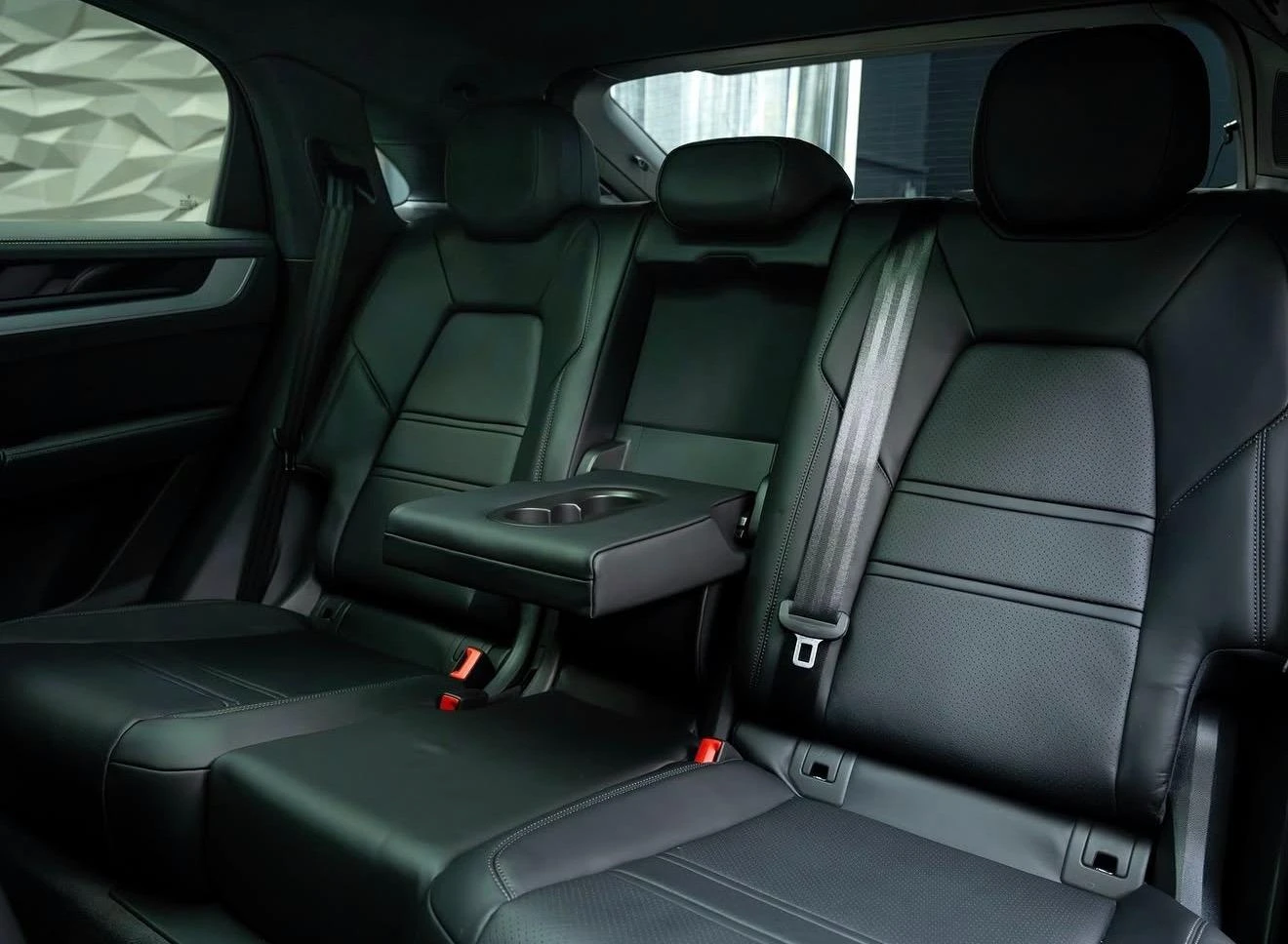 Porsche Cayenne S E-HYBRID COUPE SPORT DESIGN DUAL DISPLAY PANORAM, снимка 9 - Автомобили и джипове - 54282041