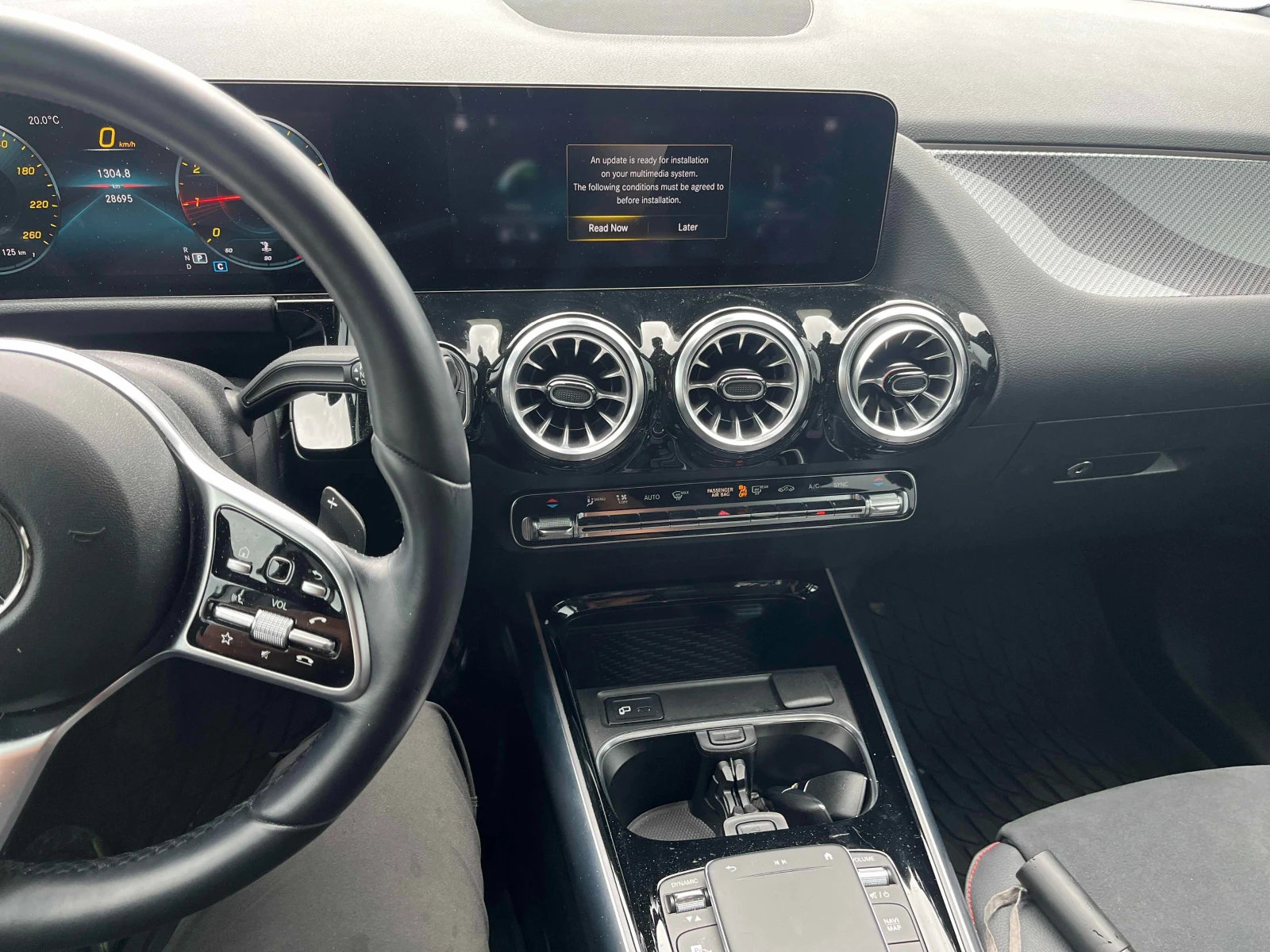 Mercedes-Benz GLA 250 ПАНОРАМА * ПОДГРЕВИ * CARFAX * АВТО КРЕДИТ * , снимка 7 - Автомобили и джипове - 55064745