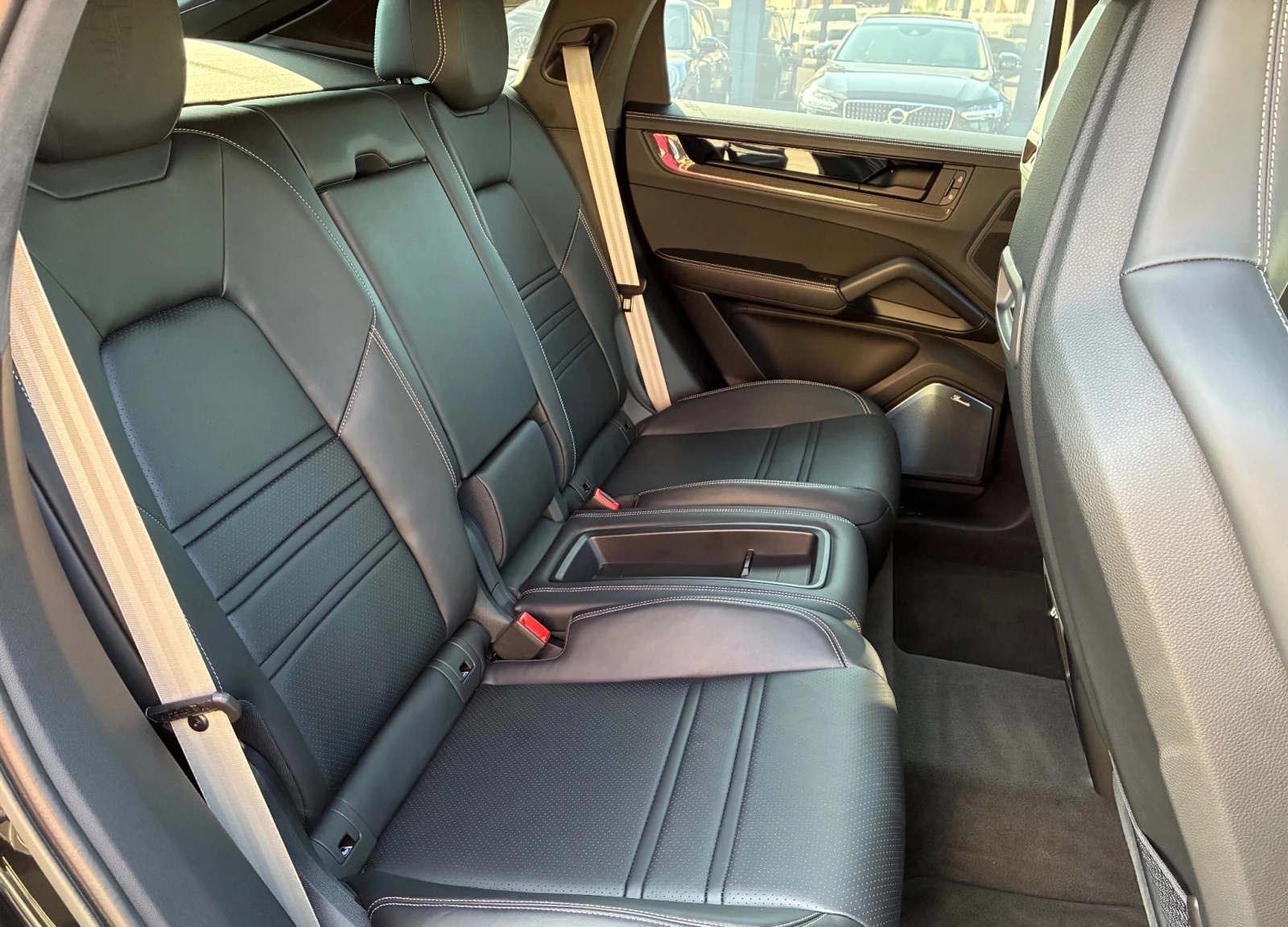 Porsche Cayenne Coupe Turbo E-Hybrid GT Package Carbon, снимка 12 - Автомобили и джипове - 55951720