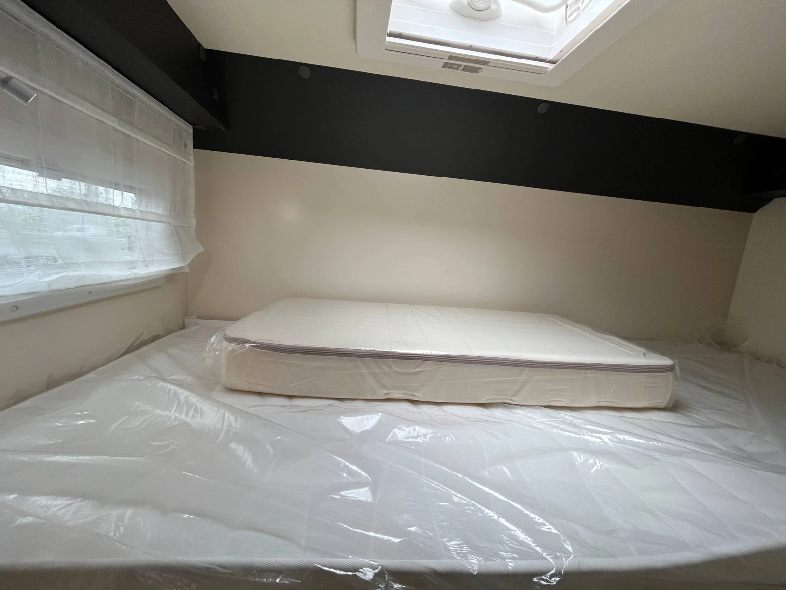 Кемпер McLouis 322 7 места Fiat* Солар* Медия* Камера, снимка 12 - Каравани и кемпери - 53899217