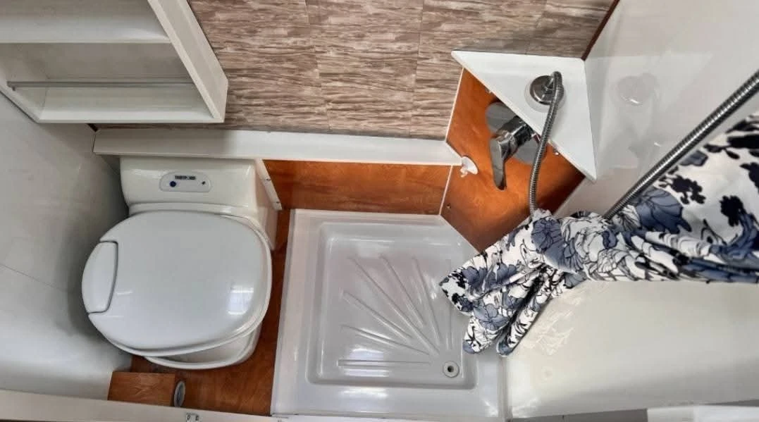 Кемпер Fiat Dukato, снимка 15 - Каравани и кемпери - 53944805