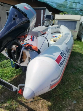 Надуваема лодка Valiant V-450, снимка 4