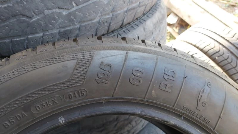 Гуми Летни 195/60R15, снимка 5 - Гуми и джанти - 27307282