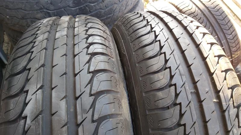 Гуми Летни 195/60R15, снимка 3 - Гуми и джанти - 27307282