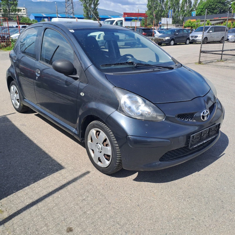 Toyota Aygo 1.0.   68к.с., снимка 17 - Автомобили и джипове - 46303906