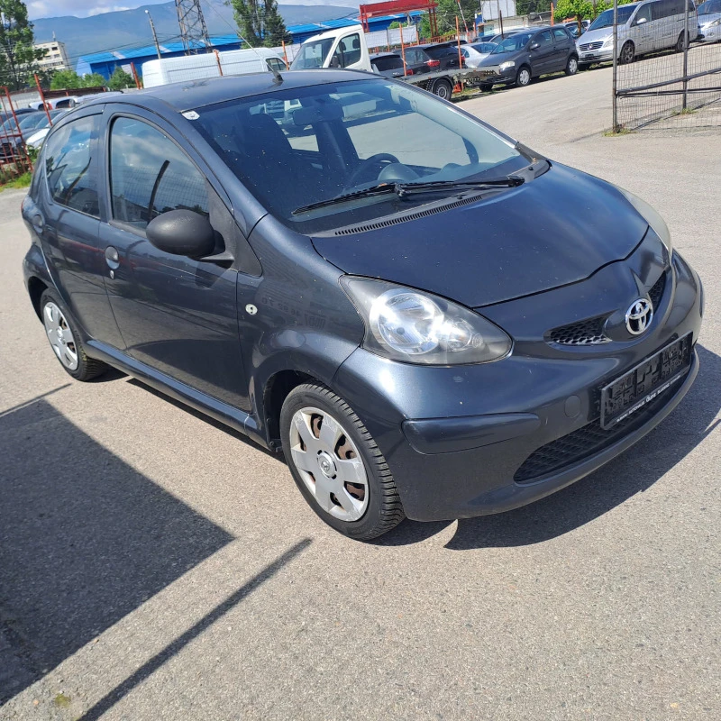 Toyota Aygo 1.0.   68к.с., снимка 2 - Автомобили и джипове - 46303906