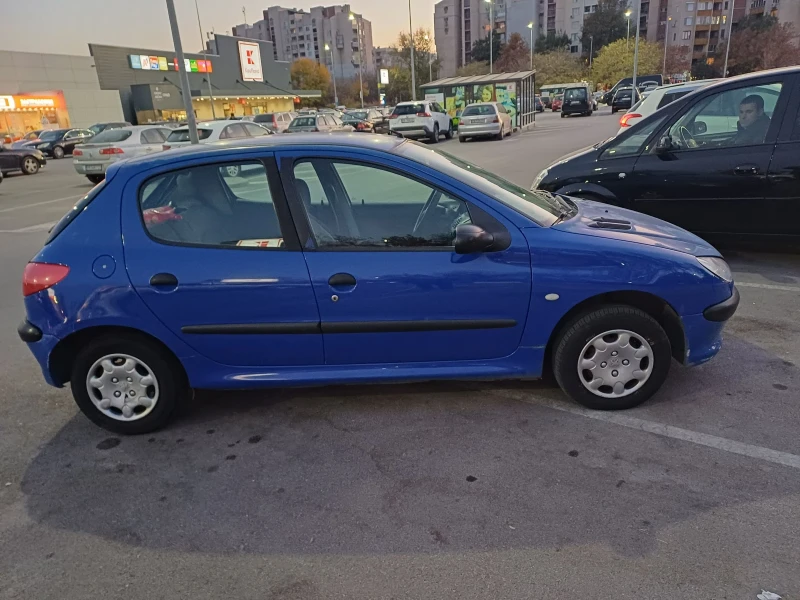 Peugeot 206 1.1, снимка 1 - Автомобили и джипове - 48011185