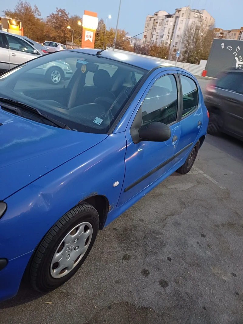 Peugeot 206 1.1, снимка 2 - Автомобили и джипове - 48011185