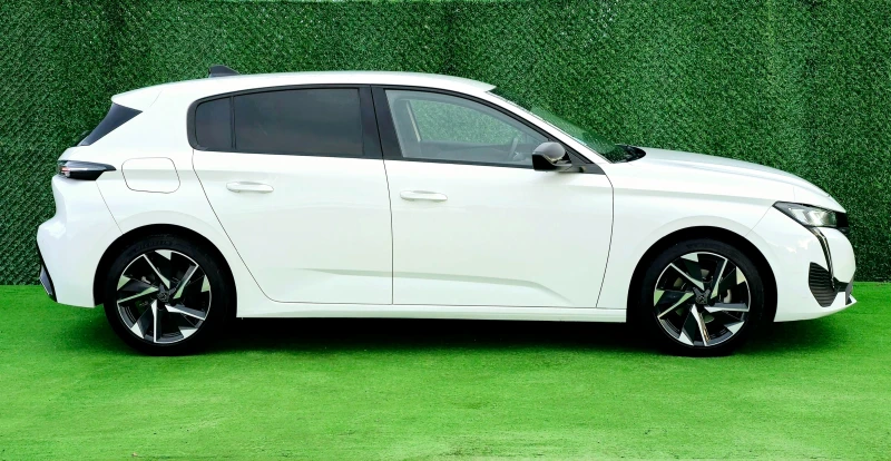 Peugeot 308 PureTech* 131кс* EAT8 Automatic* 36000км* , снимка 4 - Автомобили и джипове - 48401652