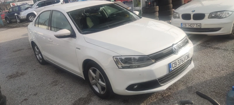 VW Jetta, снимка 1 - Автомобили и джипове - 48479181