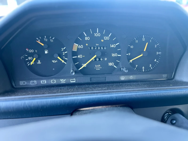 Mercedes-Benz 124 183000 km, снимка 11 - Автомобили и джипове - 48827506