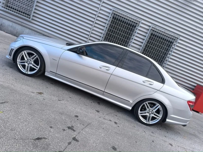 Mercedes-Benz C 200 Kompressor, снимка 7 - Автомобили и джипове - 49599500