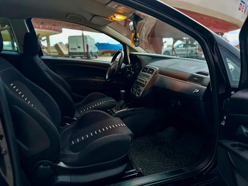 Fiat Punto, снимка 16 - Автомобили и джипове - 53169834