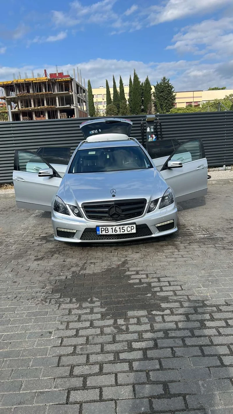 Mercedes-Benz E 350 Blue Efficiency, снимка 2 - Автомобили и джипове - 53352326