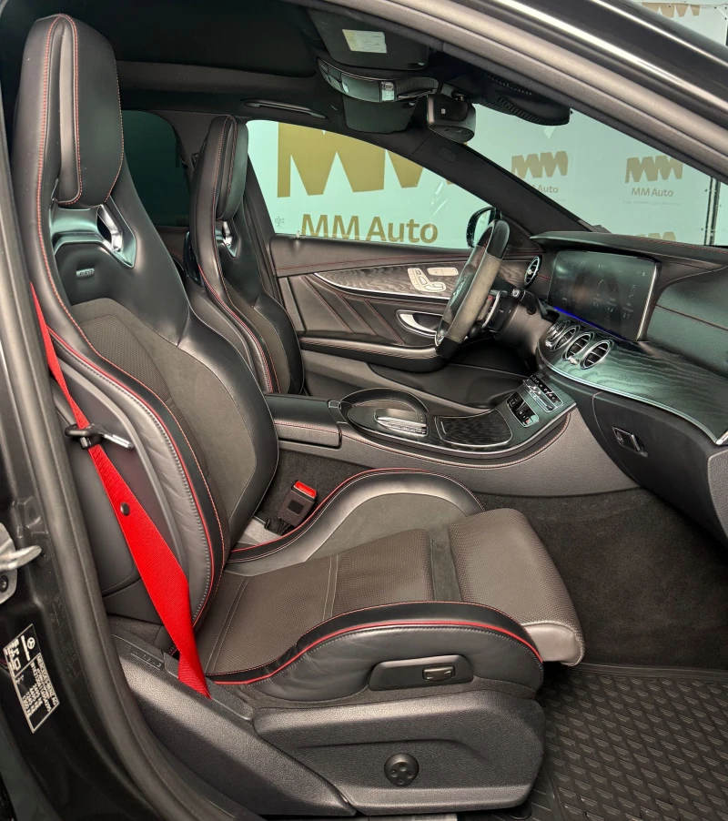 Mercedes-Benz E 53 AMG Sport Seats* Pano* Burmester* 360* DistronicPLUS, снимка 9 - Автомобили и джипове - 53445272