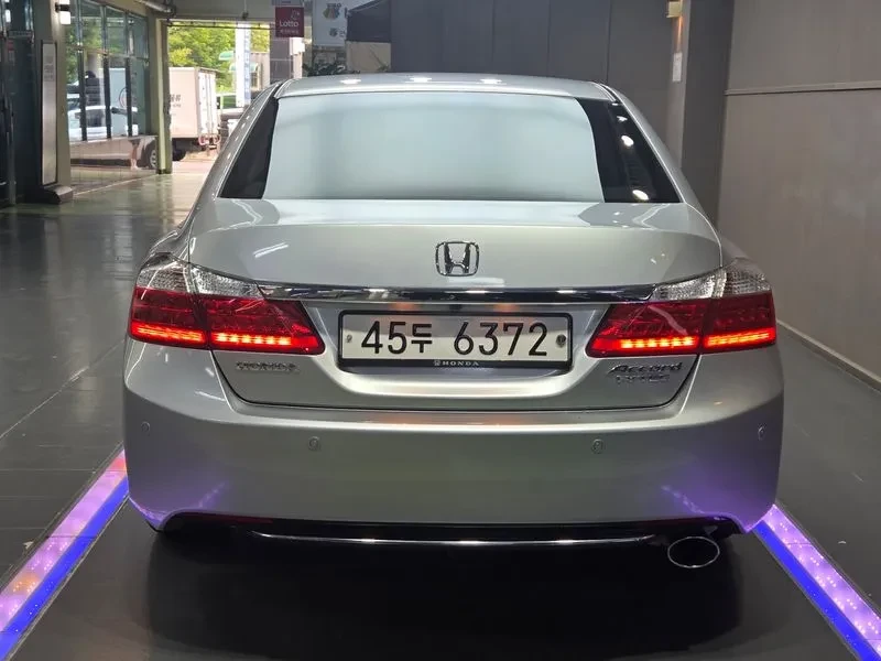 Honda Accord 2.4 - САМО 30% АВАНС, снимка 10 - Автомобили и джипове - 56219959