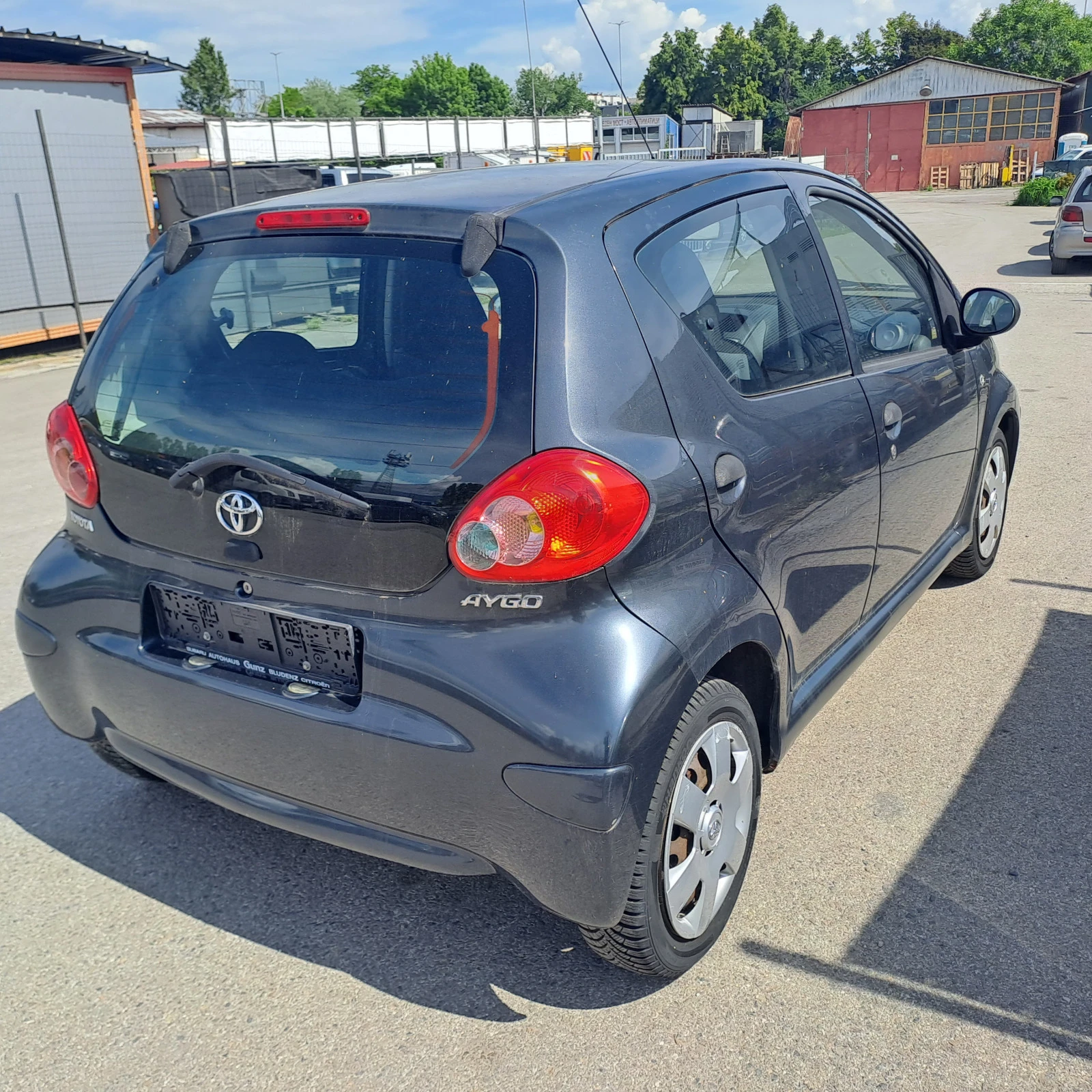 Toyota Aygo 1.0.   68к.с. - изображение 10