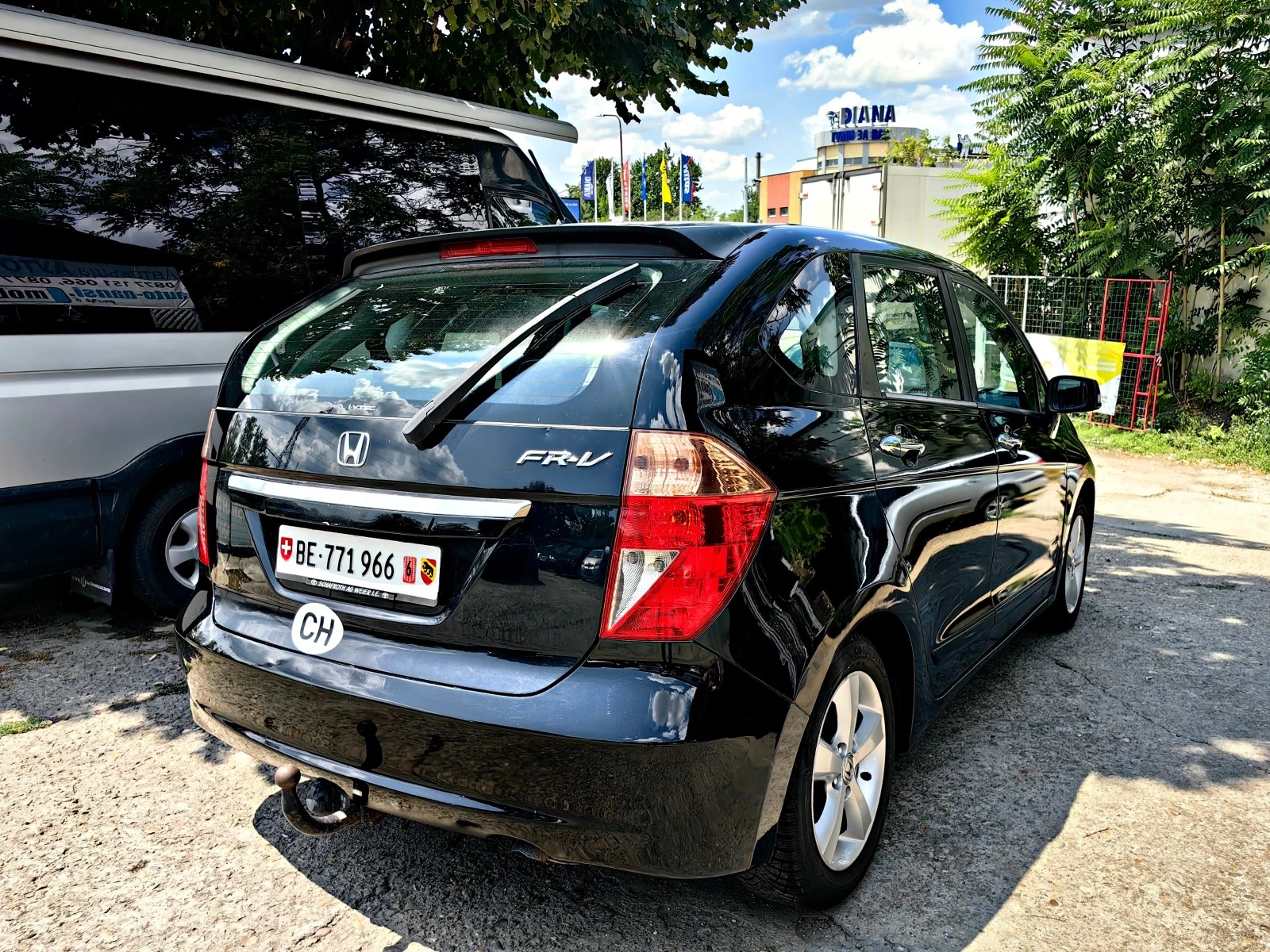 Honda Fr-v 1.8!!ШВЕЙЦАРИЯ!АВТОМАТИК!6 МЕСТА!УНИКАТ!! - изображение 4