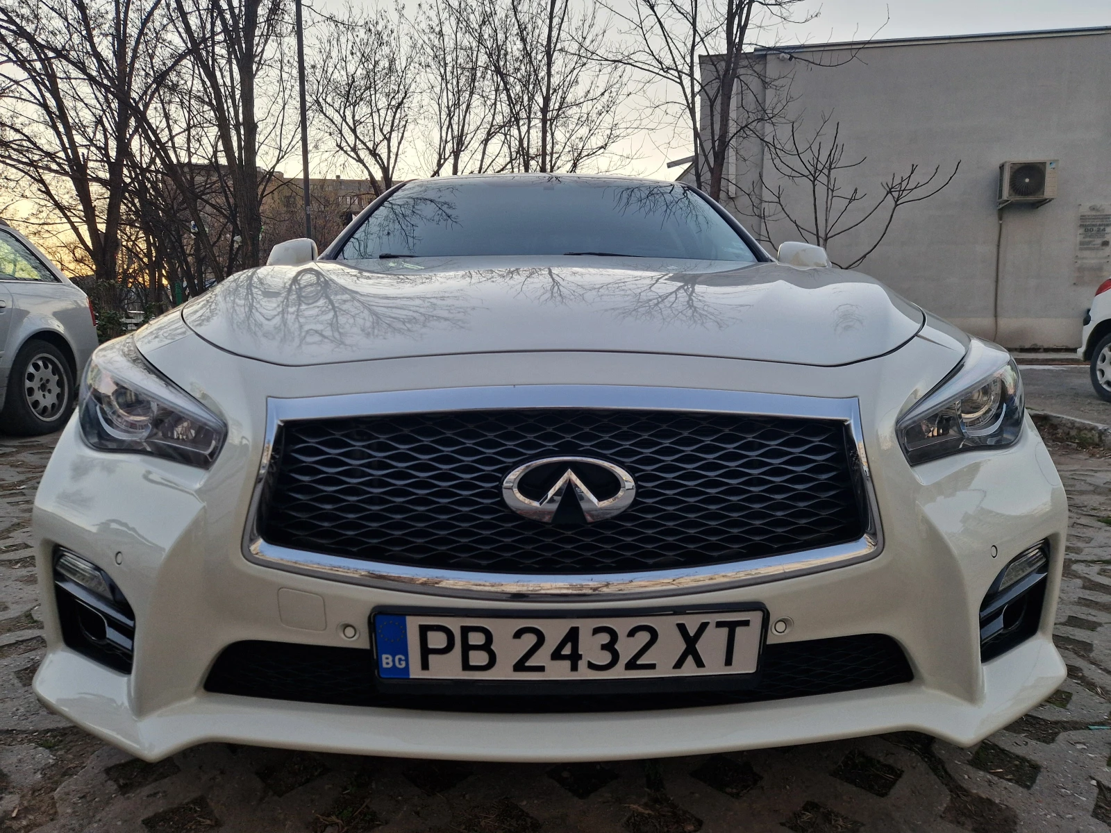 Infiniti Q50 4x4 3.7 V6   09.11.2025 | Mobile.bg   12