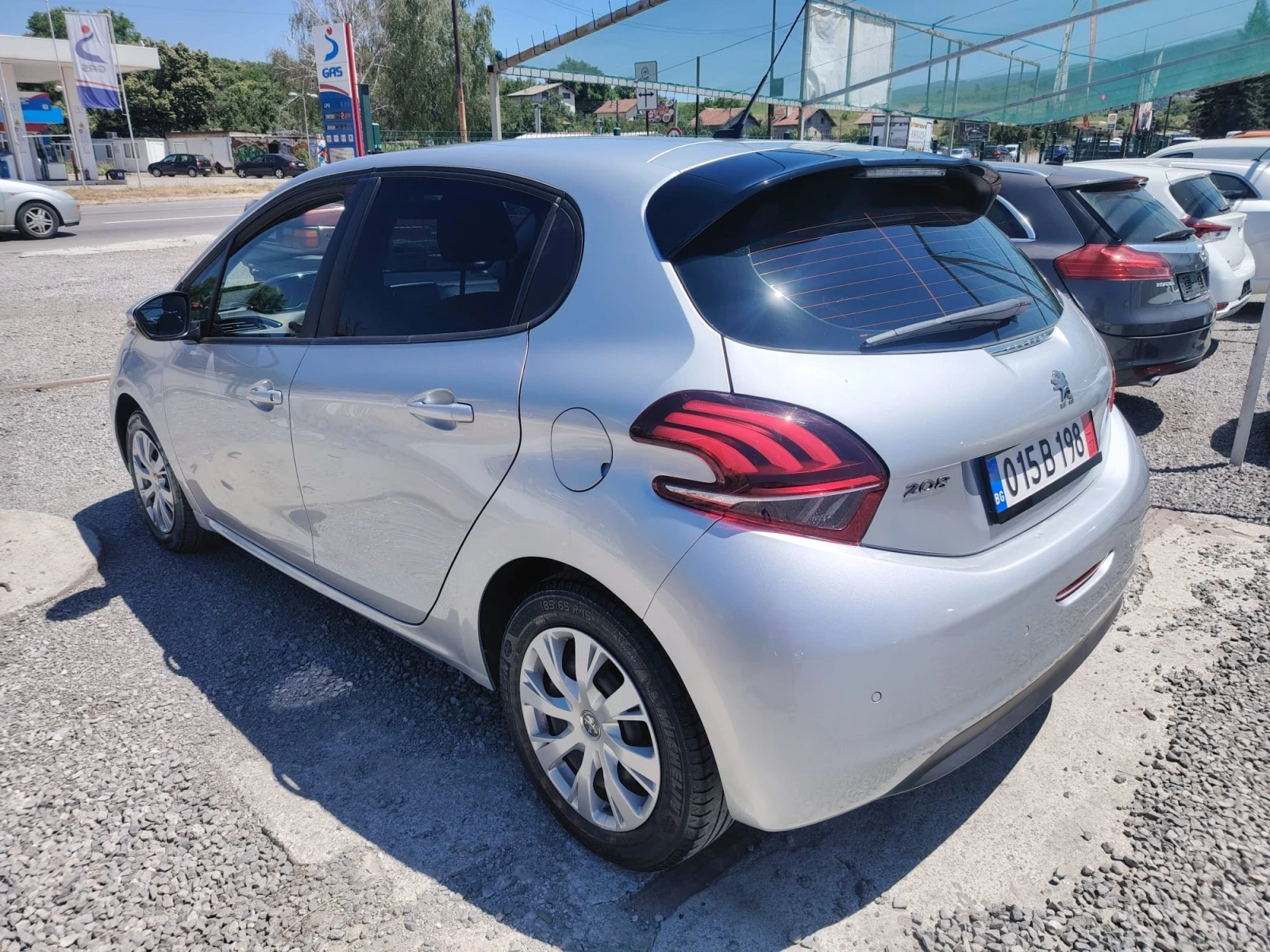 Peugeot 208 1, 6hdi-75к.с. - изображение 4