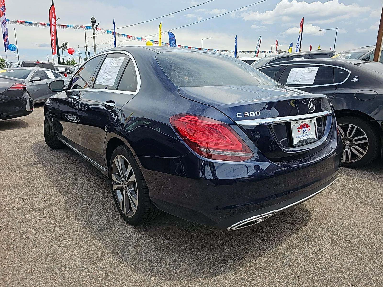 Mercedes-Benz C 300 * 4MATIC * CARFAX * ЦЕНА ДО БЪЛГАРИЯ - изображение 3