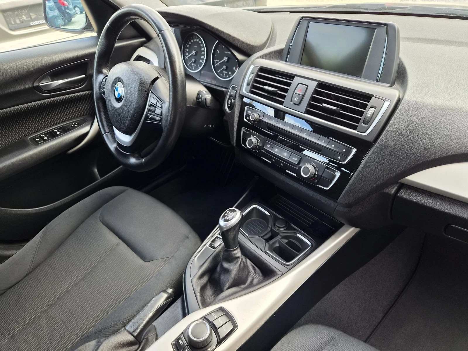 BMW 116 D, снимка 11 - Автомобили и джипове - 52104477