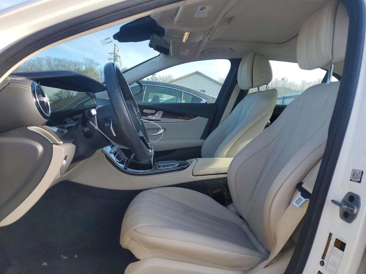 Mercedes-Benz E 450 4MATIC* BURMESTER* ОБДУХ* , снимка 7 - Автомобили и джипове - 53826413