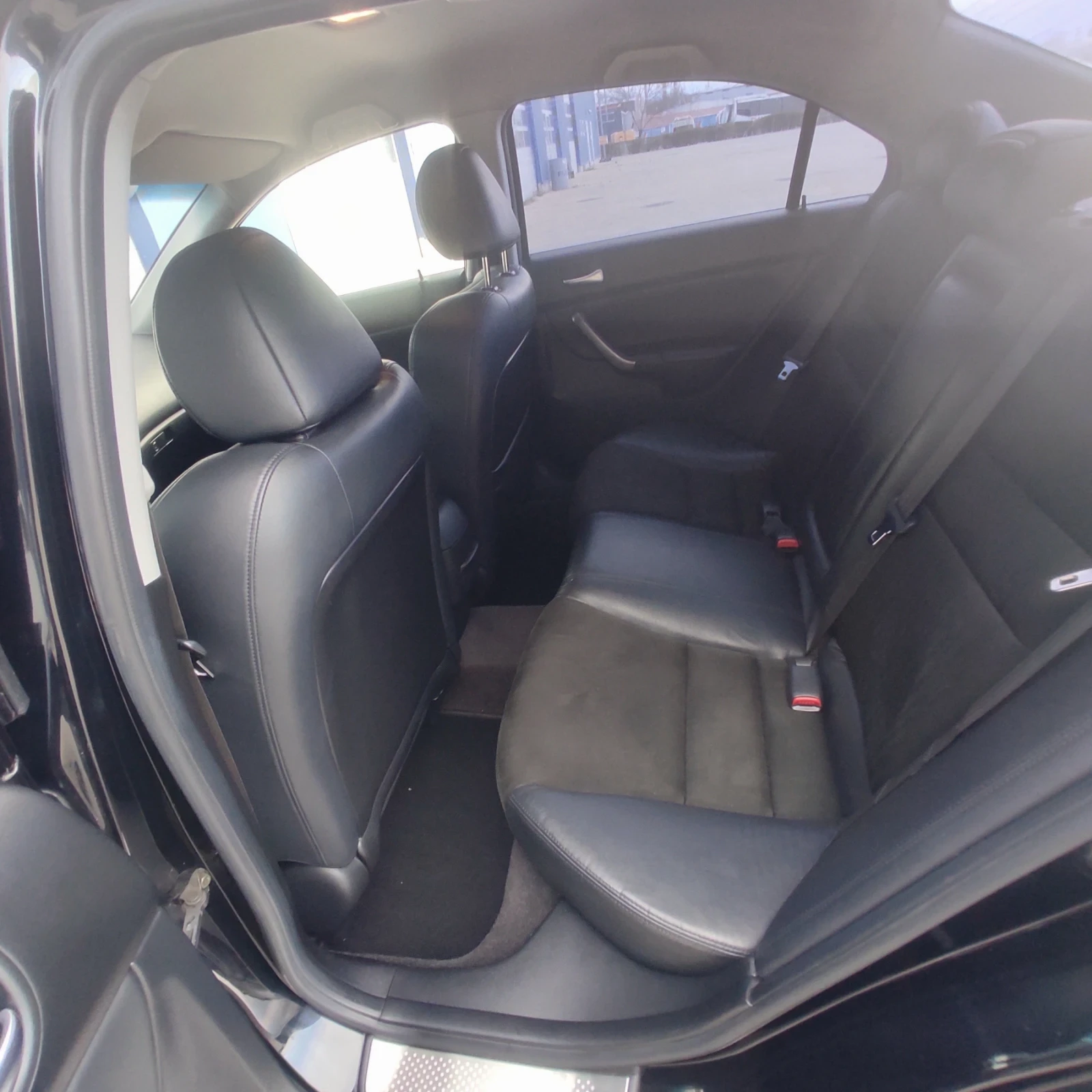 Honda Accord iVtec, снимка 12 - Автомобили и джипове - 54143359