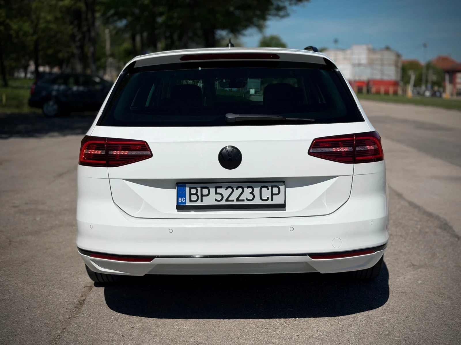 VW Passat, снимка 8 - Автомобили и джипове - 54301994