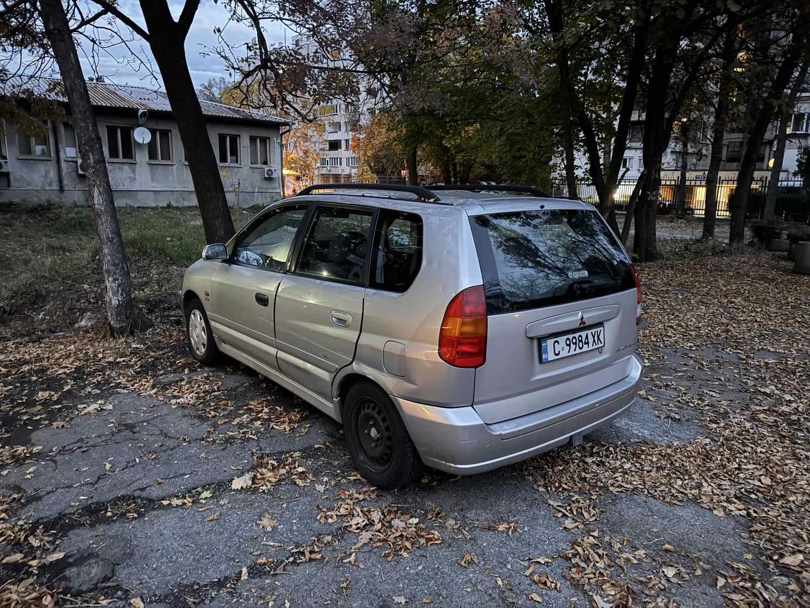 Mitsubishi Space star 1, 8i, снимка 2 - Автомобили и джипове - 54606457