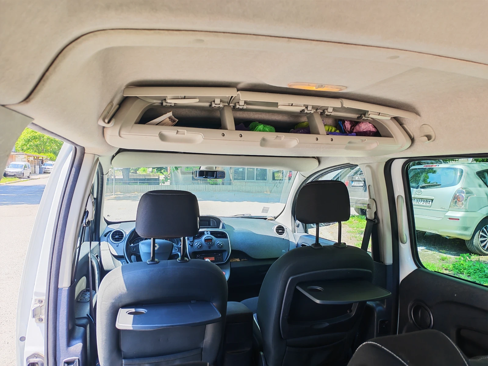 Renault Kangoo 1.5 dci 90hp Limited, снимка 8 - Автомобили и джипове - 54803987