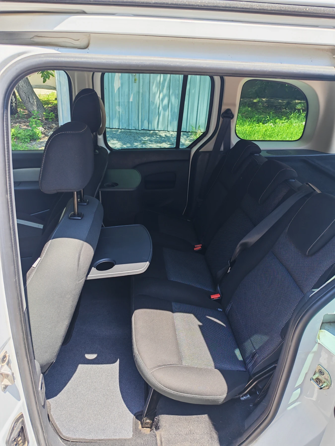 Renault Kangoo 1.5 dci 90hp Limited, снимка 7 - Автомобили и джипове - 54803987