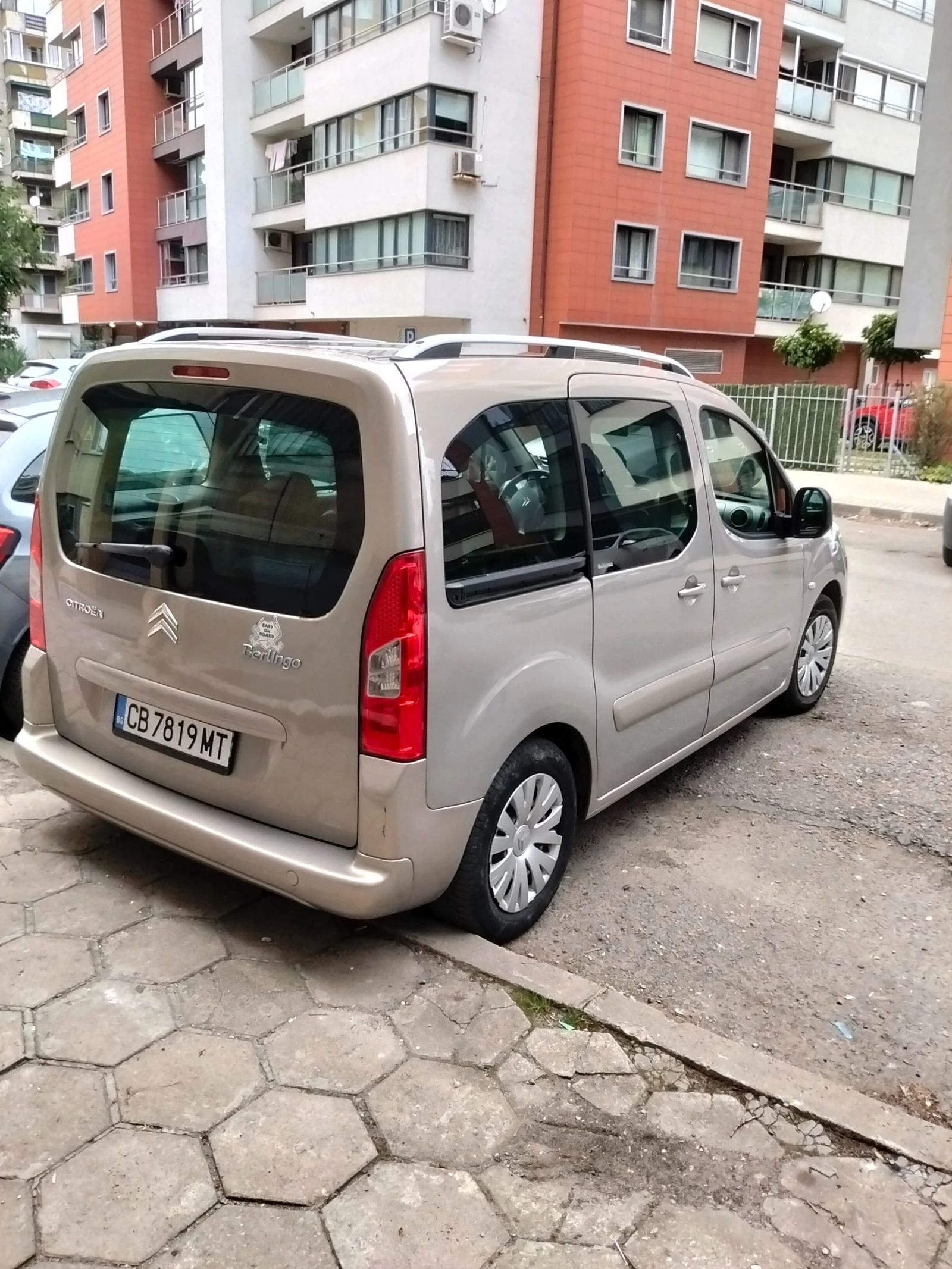 Citroen Berlingo, снимка 5 - Автомобили и джипове - 55364070