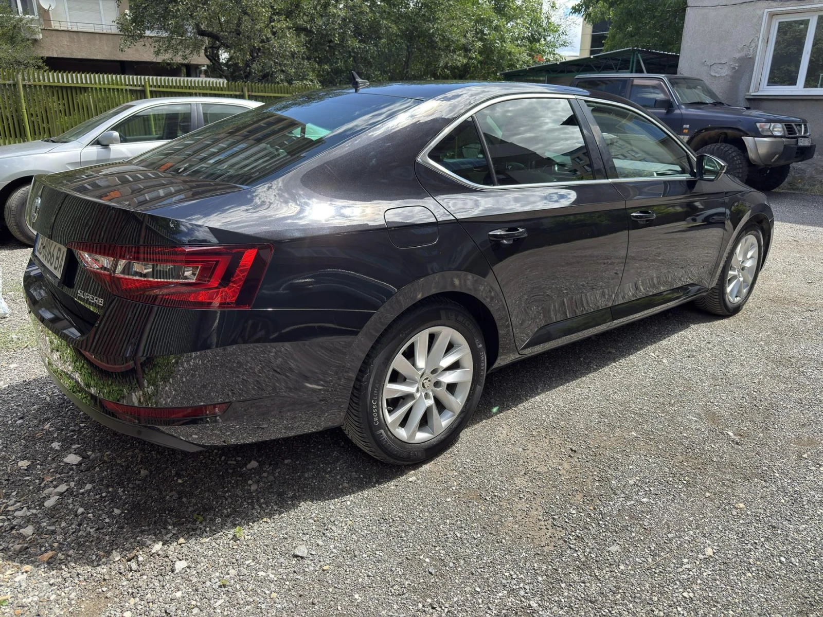 Skoda Superb 2.0tdi 190hp DSG, снимка 4 - Автомобили и джипове - 55547813