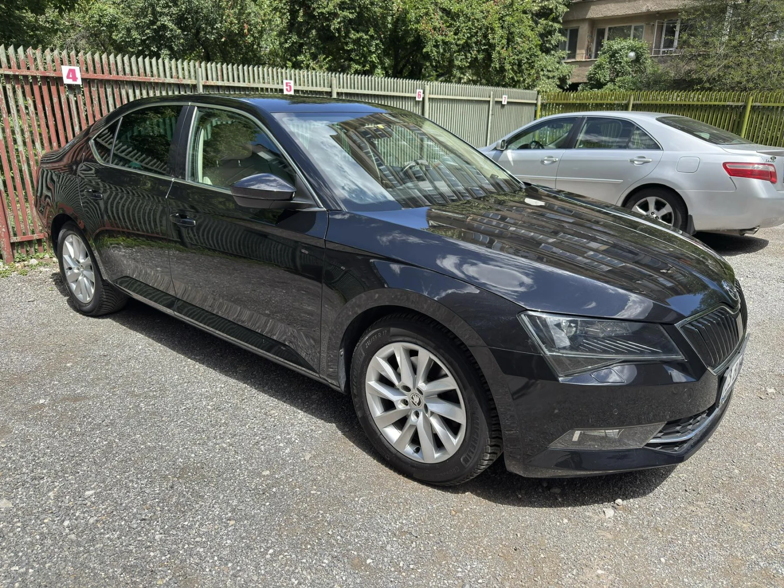 Skoda Superb 2.0tdi 190hp DSG, снимка 2 - Автомобили и джипове - 55547813