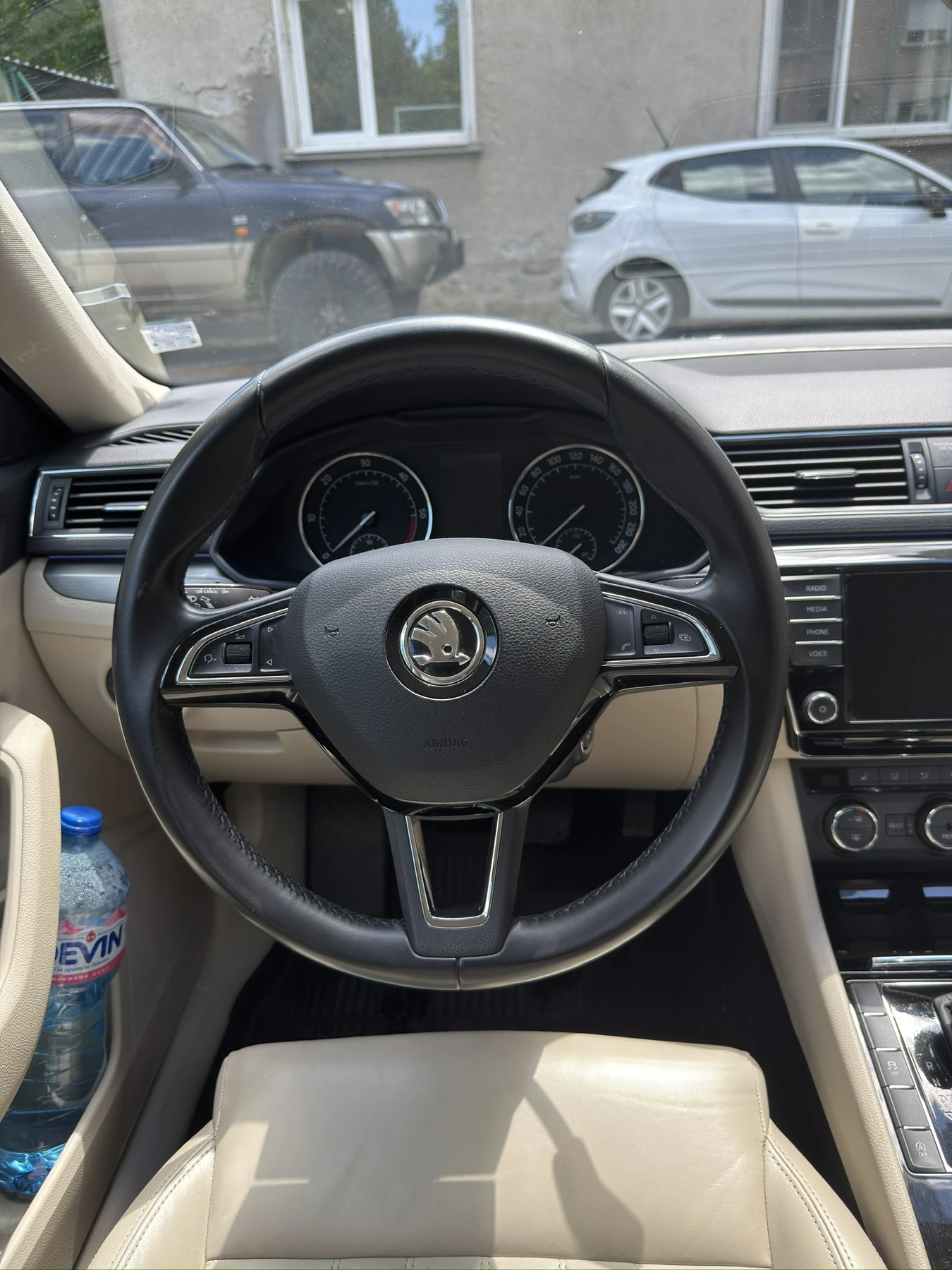 Skoda Superb 2.0tdi 190hp DSG, снимка 7 - Автомобили и джипове - 55547813